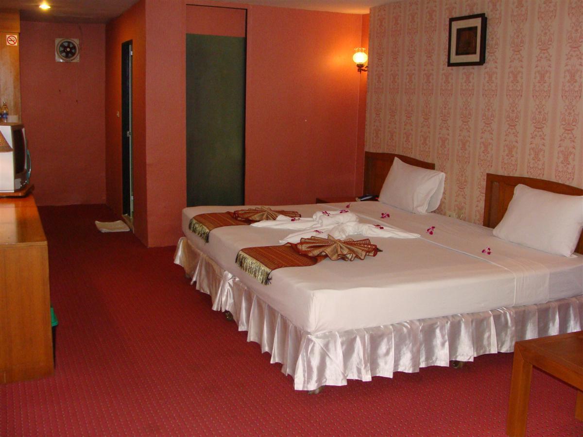 Ao Nang Beach Resort Krabi Exterior photo